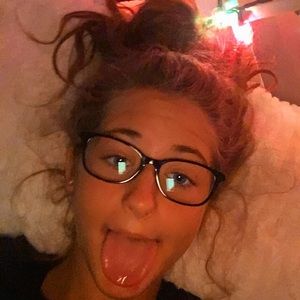 Meet your Posher, Ashlyn